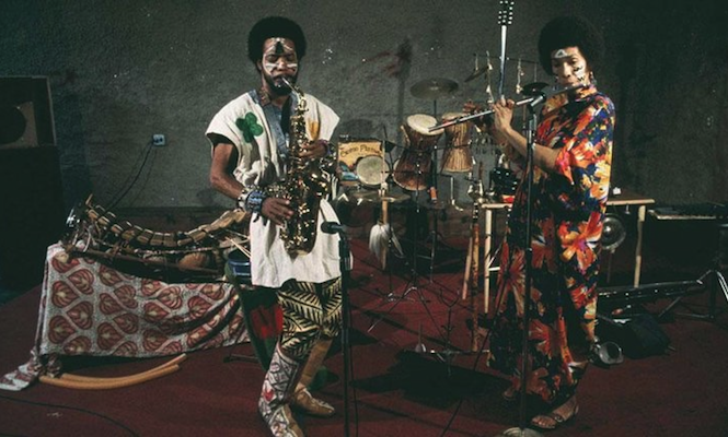 idris-ackamoor-the-pyramids-we-be-all-africans-strut