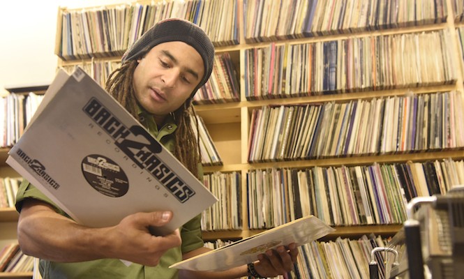mala-mirrors-vinyl