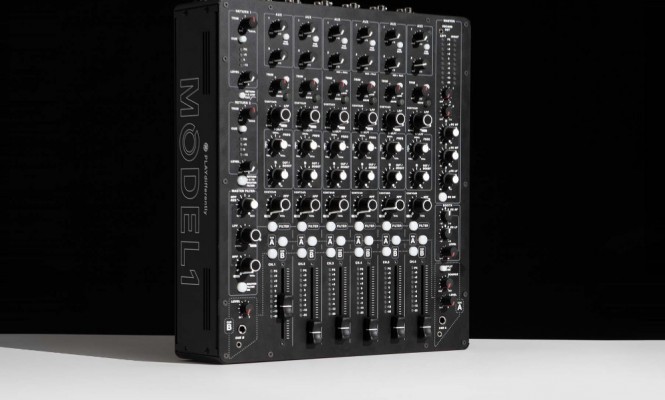 richie-hawtin-analogue-dj-mixer