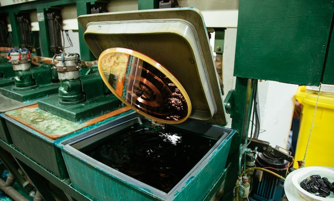 gz-vinyl-pressing-plants-north-america-asia