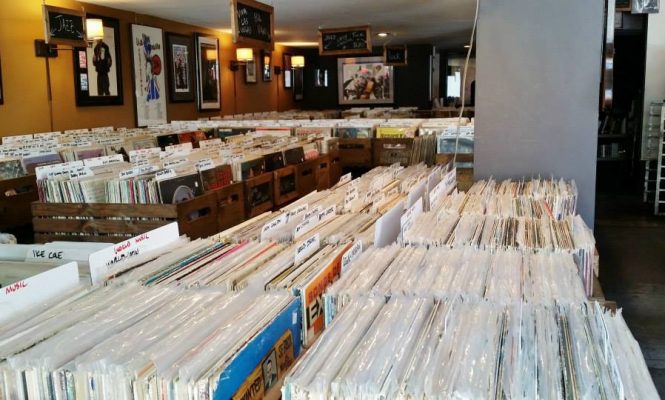 the-record-parlour-free-vinyl-day-september-2016