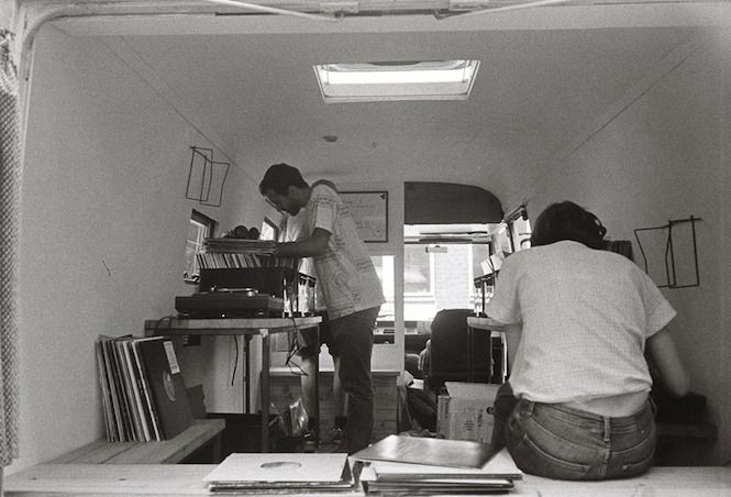 the-ghost-mobile-record-shop-berlin
